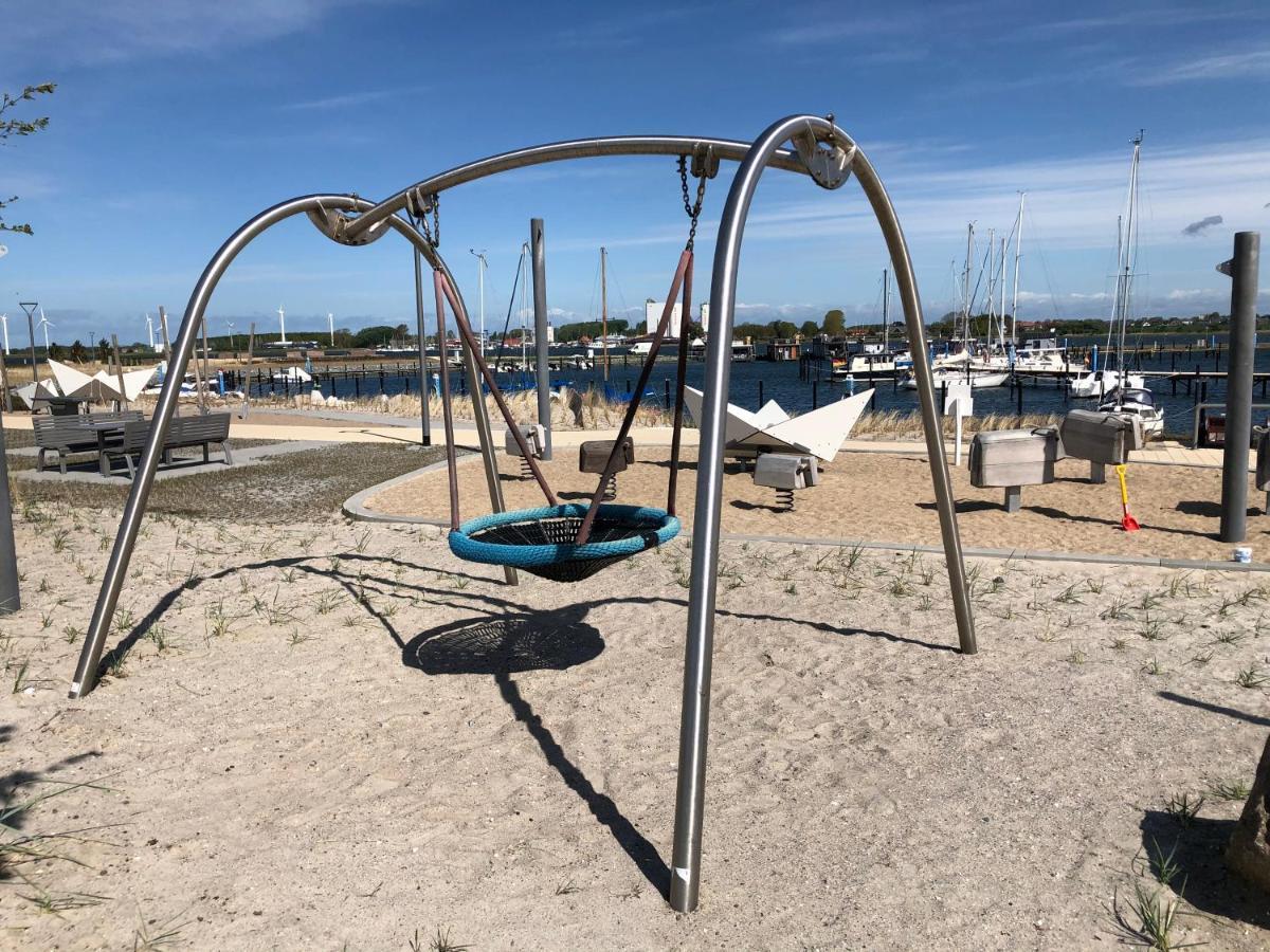 2Zi-Ferienwohnung Am Suedstrand Mit Eigenem Parkplatz Perfekt Fuer Familie Burgtiefe auf Fehmarn المظهر الخارجي الصورة